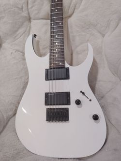 Ibanez RG white