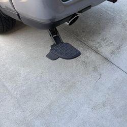 2025 Ram 1500 Retractable Bed Step