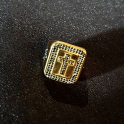 Gold  Ring  