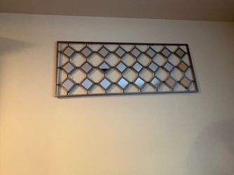 Metal Diamond Grid Wall Mirror Art