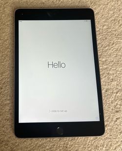 Apple iPad mini 4, model A1538. No cracks or damage! Great Condition!