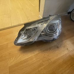 Mercedes-Benz Headlight 