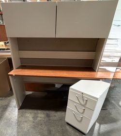 Desk/work station
