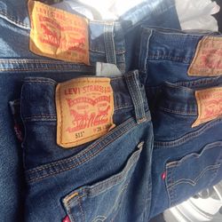 Levi's 