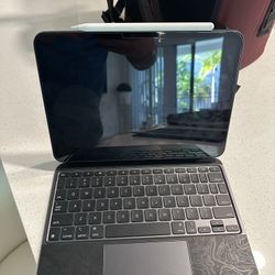iPad M4 512GB W/ Magic Keyboard + Apple Pencil pro