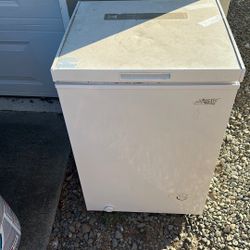 Arctic King Freezer