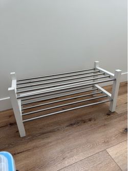 Shoe rack