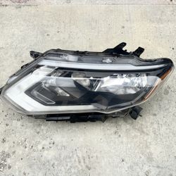 2017 - 2020 NISSAN ROGUE LH DRIVER SIDE HEADLIGHT OEM