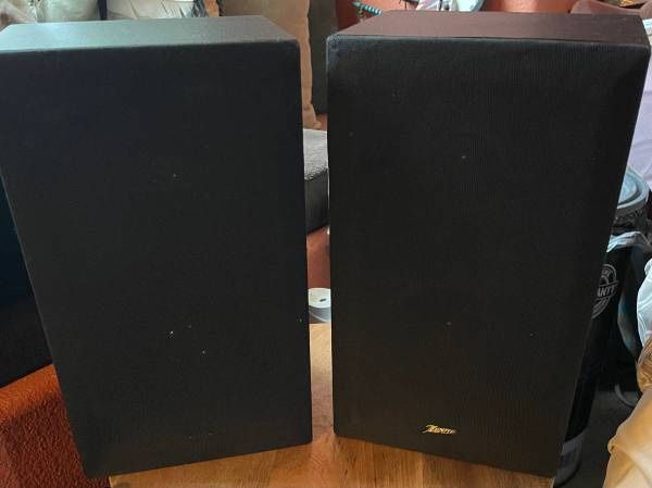 Zenith Surround Sound Speakers (2) Model #SRF 711B Black 