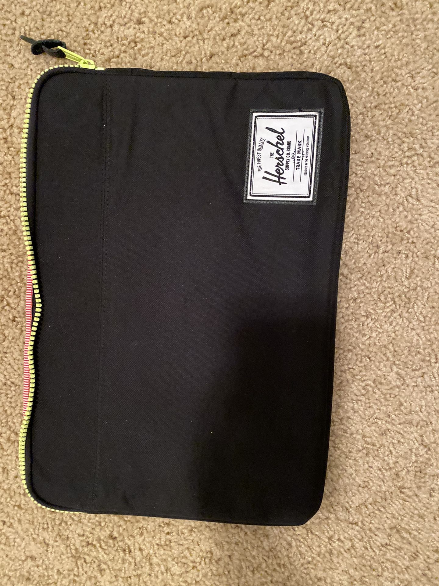 Herschel laptop case