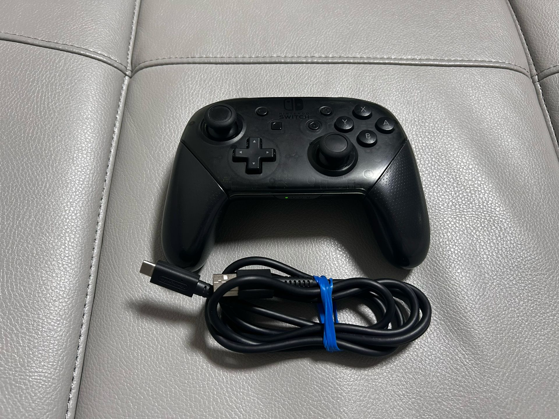 Nintendo Switch Pro Controller
