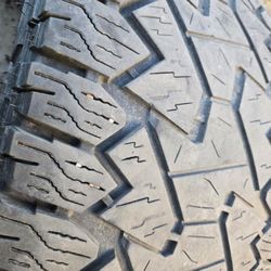 Tires 35  12.50 R20 Lt 