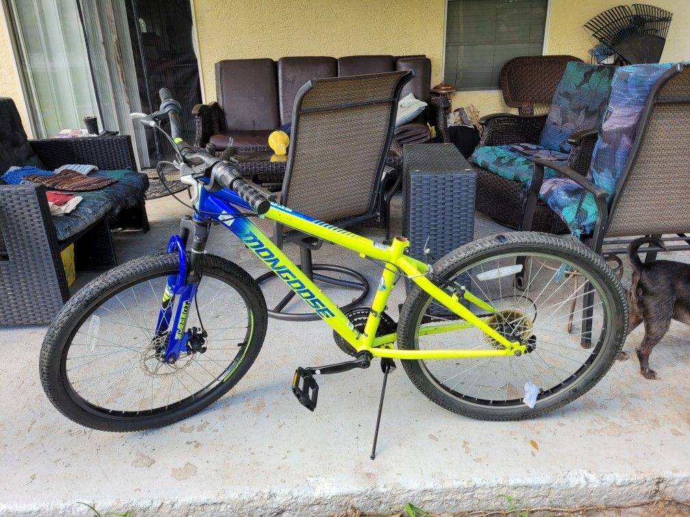 Mongoose Scepter 24 Inch Mountain Bike 