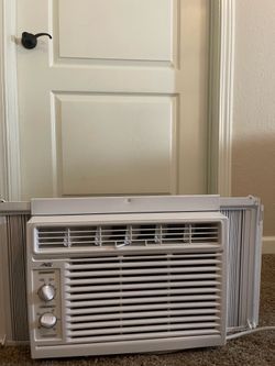 Arctic King 5,000 BTU Window AC - Very Good Condition!