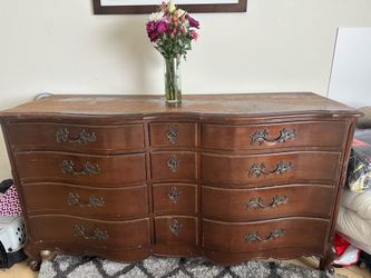 Vintage Dresser – Solid Wood