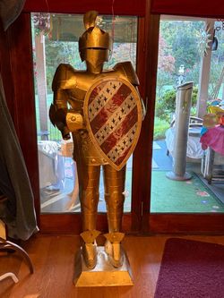 METAL KNIGHT  ARMOR STATUE