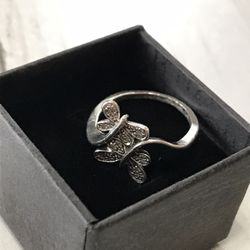 Silver ring 925 with diamonds