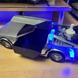 DeLorean Popcorn Bucket Back To The Future  Bubble wrap N0 Deliever Must Pick Up.FIRM PRICE