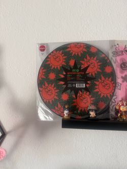 Vynil