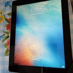 Apple Ipad 3rd Generation 16gb 9.7 Size Screen Like New Condition 