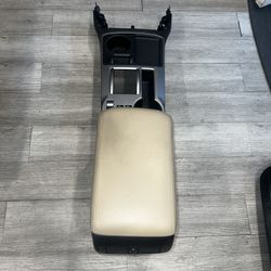 14-23 TOYOTA 4RUNNER SR5 OEM CENTER FLOOR CONSOLE BEIGE #251126