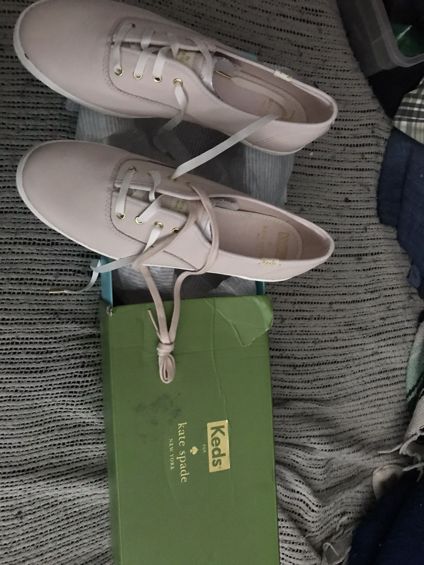 Brand new leather Kate spade New York tennis shoes price to sell quick only $75