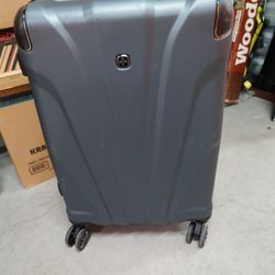 SWISSGEAR Cascade Hardside Large Checked Suitcase - Dark Gray: Tear-Resistant