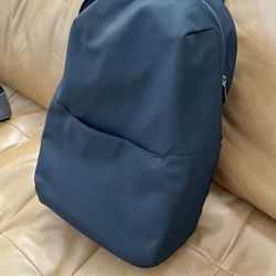 Away Everywhere Zip Backpack