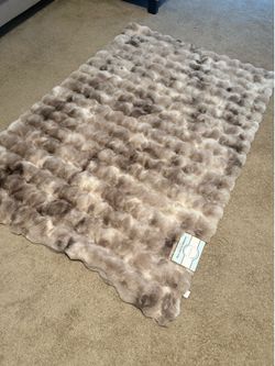 Faux Rabbit Fur Rug