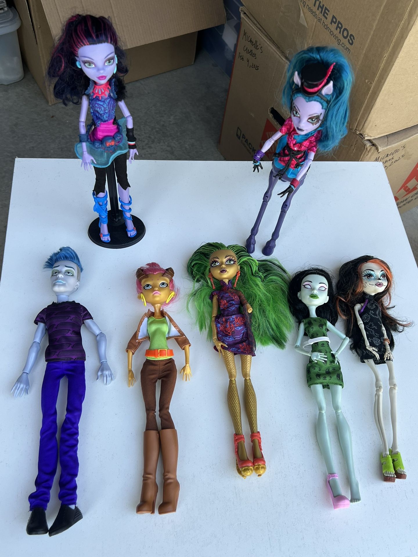 Monster High Dolls- ( Gen 1) Bundle Of 7- Dolls