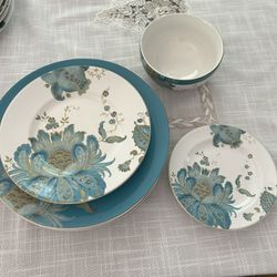 222 Fifth Eliza Teal Porcelain Dinnerware Set – 37 Pieces – Excellent Condition