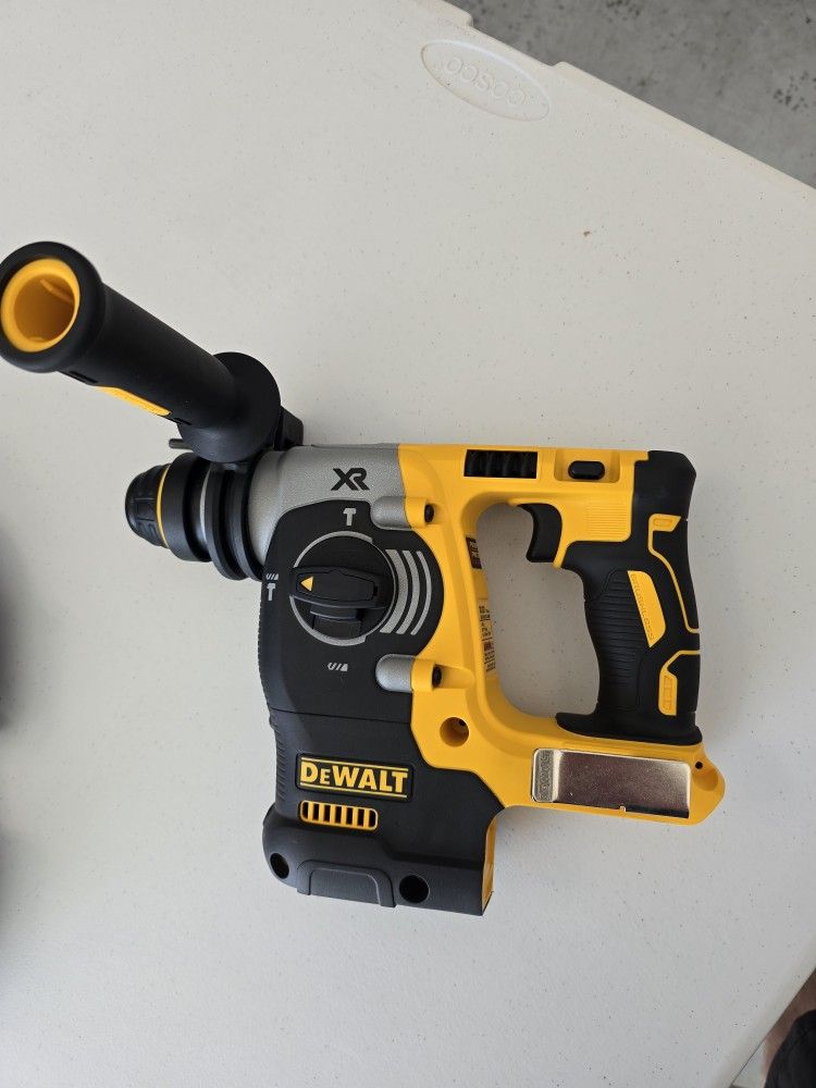 Dewalt 20V SDS Rotary Hammer Drill NEW