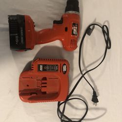 Black & Decker 9.5v Drill Driver with battery charger for Sale in Orange,  CT - OfferUp