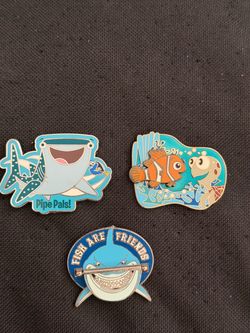 Lot of 3 finding Nemo Disneyland parks & Disneyland Paris pins