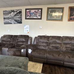 New Recliner Sofa And Love Seats 🚚we can deliver 🚚