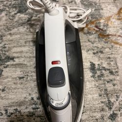Black + Decker Iron Like New 