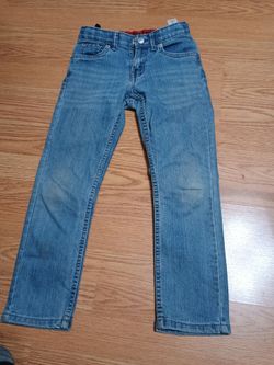 Kids
Blue Levi's jeans in very good condition. For kids, size 7. Rarely worn
Union hills and 20th Street 

Made in Kenya, 79% cotton, 19% polyester, 2