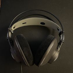 AKG Pro Audio K612 Pro Studio Headphones