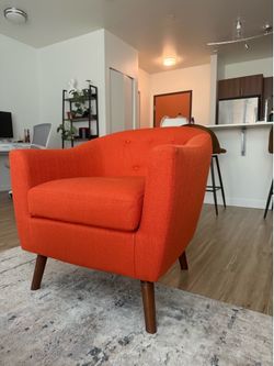 Accent chair