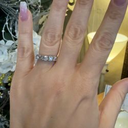 10K Gold Natural Diamonds Ring Band