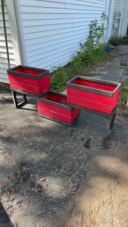 Collapsible planters