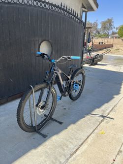 2023 Giant trance X advanced E+2 Mountain Bike