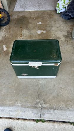 Ice chest