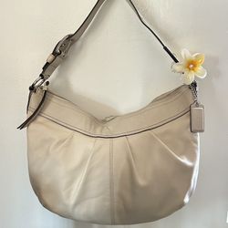 Large Cream Coach Hobo Shoulder Bag 