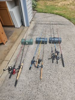 Fishing 2 tackle boxs plus three rodloo no combos