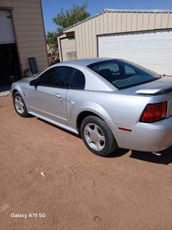 2004 Ford Mustang
