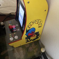 PAC MAN