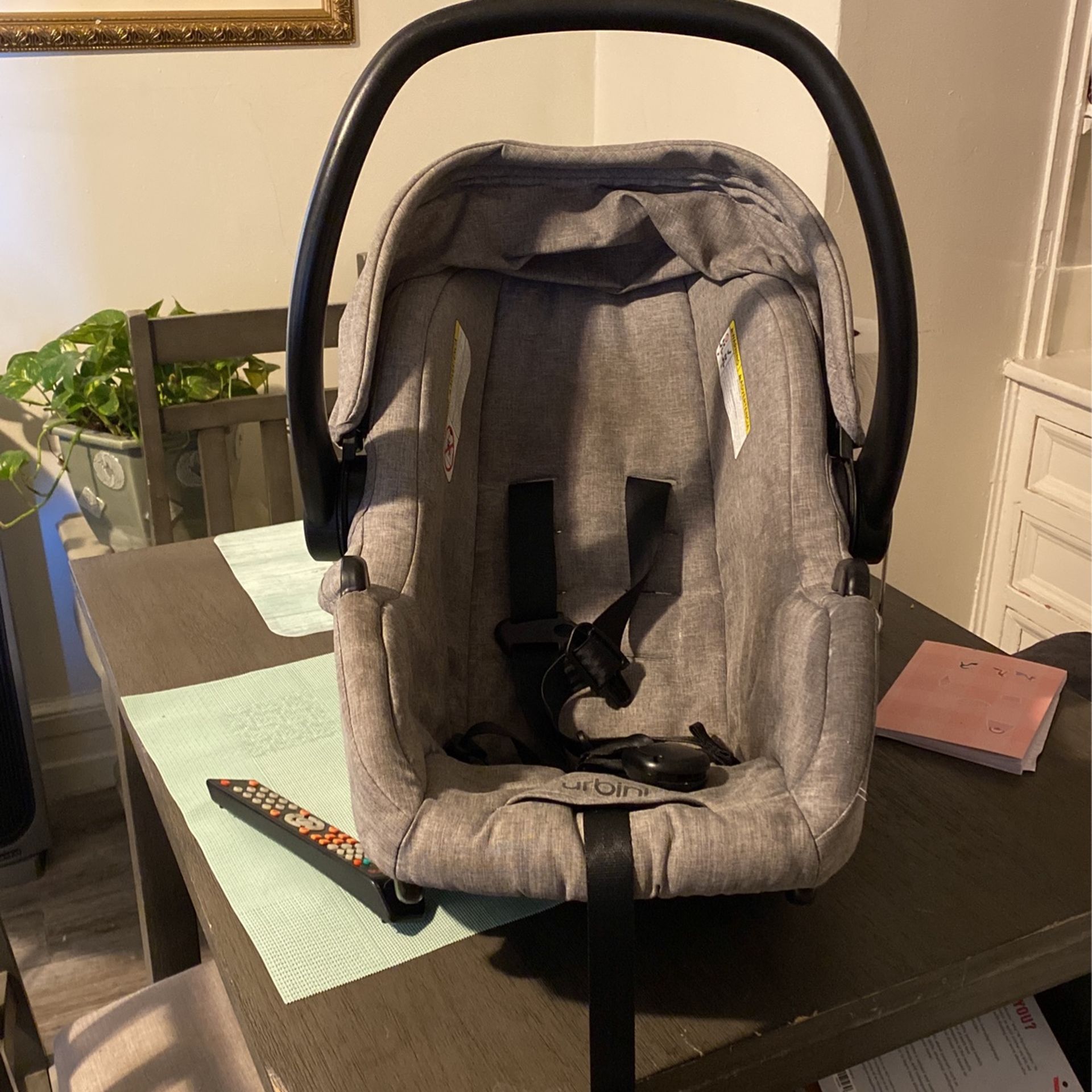 Urbini Car seat 