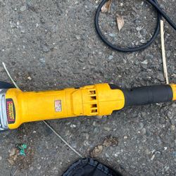 DEWALT Angle Grinder Tool, 4-1/2 to 5-Inch, Trigger Switch (DWE43115N)