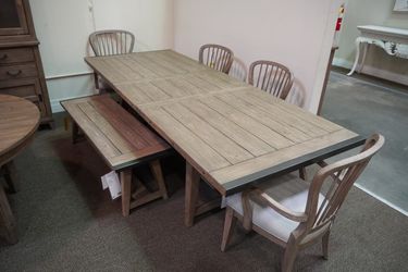 Kincaid Urban Rectangle Dining Table
